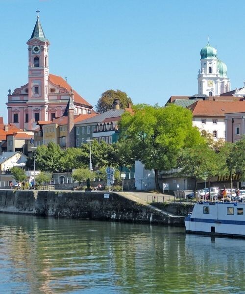 Vieille ville et cathédrale Saint-Étienne de Passau sur le Danube - Allemagne